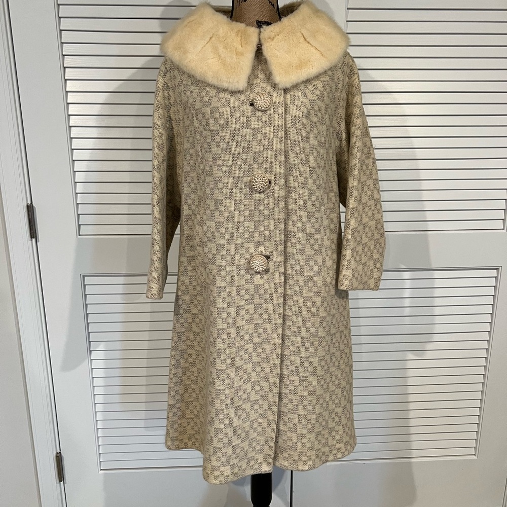 Beautiful Vintage Coat